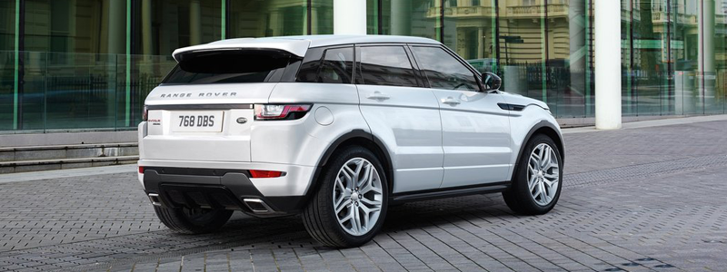 range rover evoque rear view